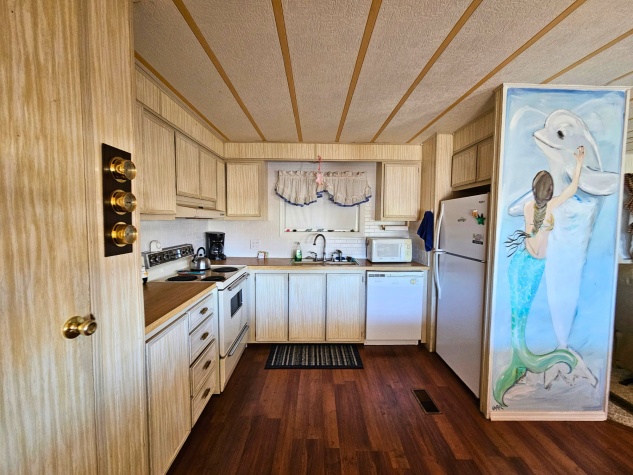 508 44th Ave E, Lot E11, Bradenton, Florida 34203, 2 Bedrooms Bedrooms, ,1 BathroomBathrooms,55-Plus Mobile Home,For Sale,44th Ave E, Lot E11,4710