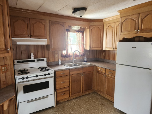 8 Beechwood Lane, Largo, Florida 33770, 1 Bedroom Bedrooms, ,1 BathroomBathrooms,55-Plus Mobile Home,For Sale,Beechwood Lane,4712