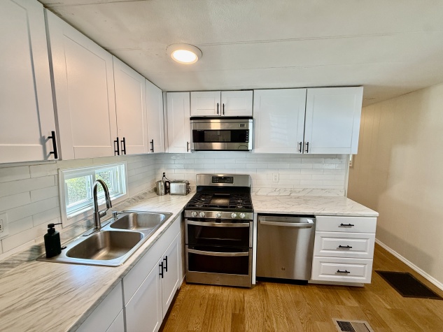 127 Aristides St, Dunedin, Florida 34698, 2 Bedrooms Bedrooms, ,1.5 BathroomsBathrooms,55-Plus Mobile Home,For Sale,Aristides St,4713