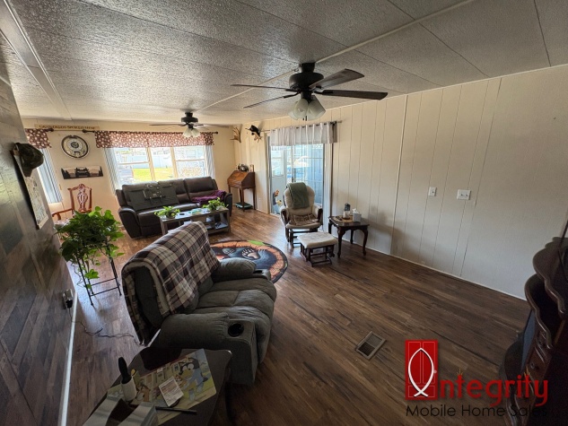 99 Fleetwood Ave, Debary, Florida 32713, 2 Bedrooms Bedrooms, ,2 BathroomsBathrooms,55-Plus Mobile Home,For Sale,Fleetwood Ave,4720