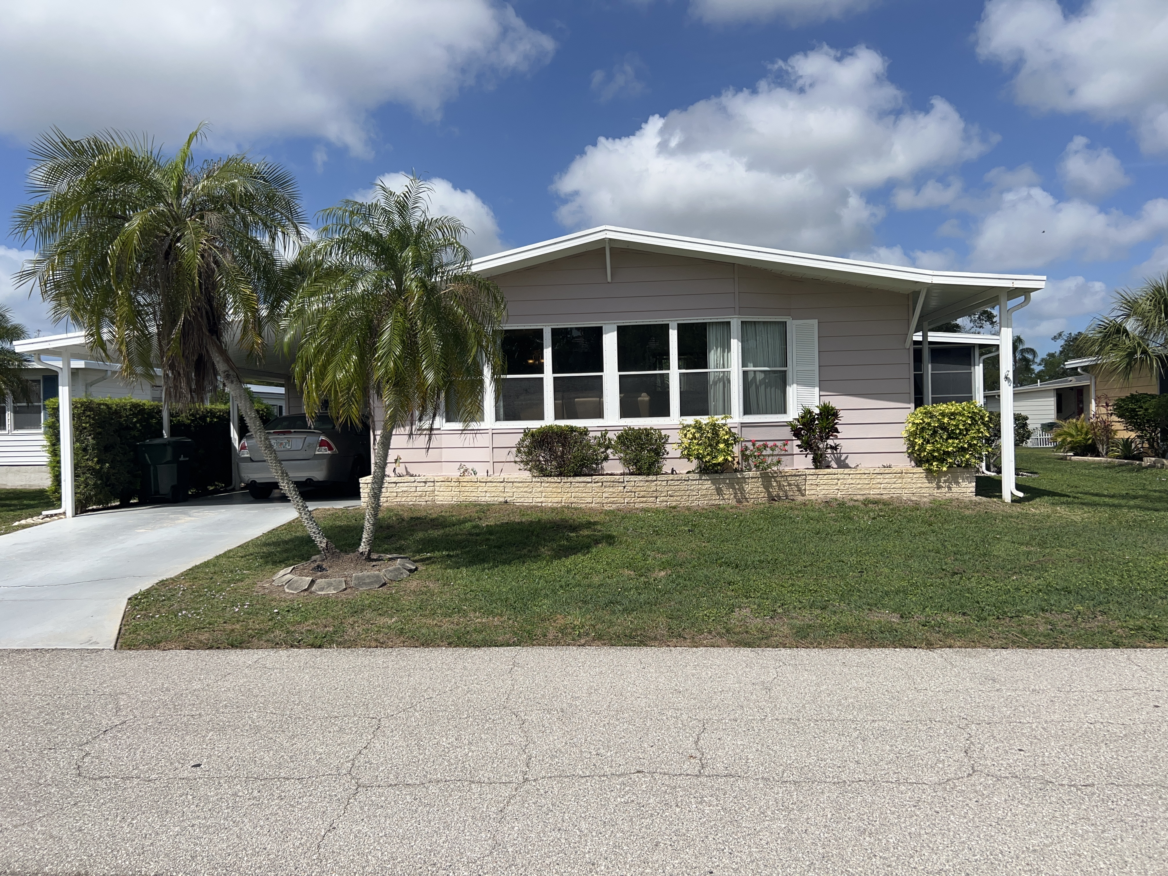 5718 Seven Oaks Dr, Lot 83, Sarasota, Florida 34241, 2 Bedrooms Bedrooms, ,2 BathroomsBathrooms,55-Plus Mobile Home,For Sale,Seven Oaks Dr, Lot 83,4722