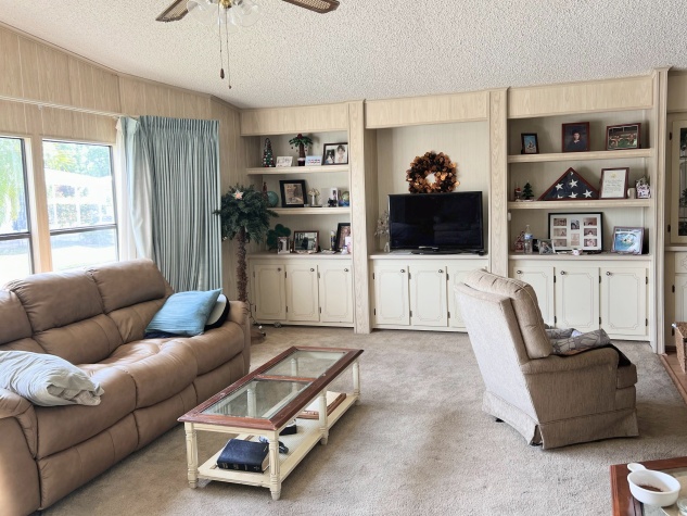 5718 Seven Oaks Dr, Lot 83, Sarasota, Florida 34241, 2 Bedrooms Bedrooms, ,2 BathroomsBathrooms,55-Plus Mobile Home,For Sale,Seven Oaks Dr, Lot 83,4722