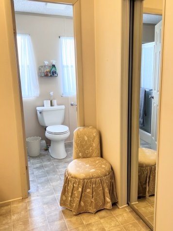 5718 Seven Oaks Dr, Lot 83, Sarasota, Florida 34241, 2 Bedrooms Bedrooms, ,2 BathroomsBathrooms,55-Plus Mobile Home,For Sale,Seven Oaks Dr, Lot 83,4722