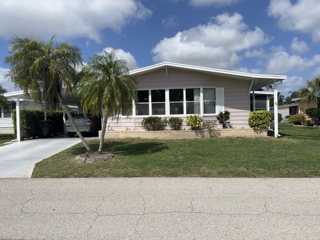 5718 Seven Oaks Dr, Lot 83, Sarasota, Florida 34241, 2 Bedrooms Bedrooms, ,2 BathroomsBathrooms,55-Plus Mobile Home,For Sale,Seven Oaks Dr, Lot 83,4722