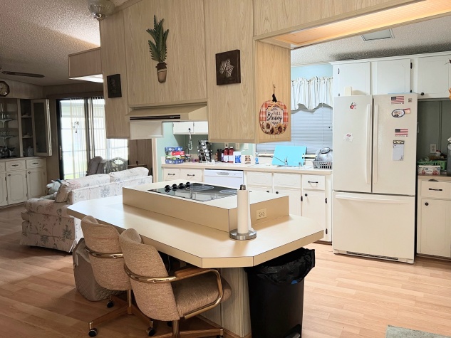 5718 Seven Oaks Dr, Lot 83, Sarasota, Florida 34241, 2 Bedrooms Bedrooms, ,2 BathroomsBathrooms,55-Plus Mobile Home,For Sale,Seven Oaks Dr, Lot 83,4722