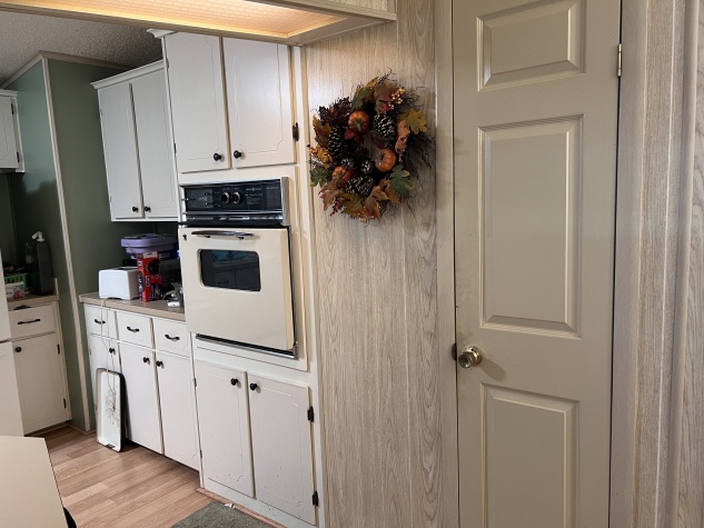 5718 Seven Oaks Dr, Lot 83, Sarasota, Florida 34241, 2 Bedrooms Bedrooms, ,2 BathroomsBathrooms,55-Plus Mobile Home,For Sale,Seven Oaks Dr, Lot 83,4722