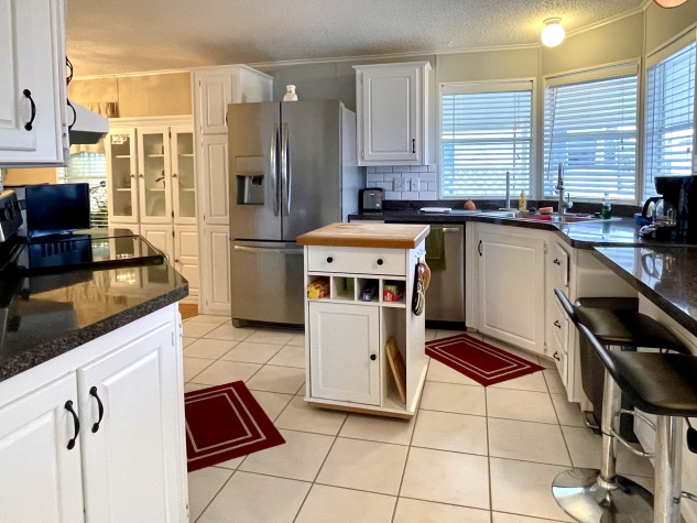 8710 26th Ave E, Palmetto, Florida 34221, 2 Bedrooms Bedrooms, ,2 BathroomsBathrooms,55-Plus Mobile Home,For Sale,26th Ave E,4725