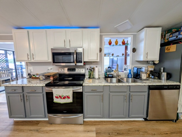 2704 Muddy Creek Ln, Ruskin, Florida 33570, 2 Bedrooms Bedrooms, ,1.5 BathroomsBathrooms,All - Age Mobile Home,For Sale,Muddy Creek Ln,4726