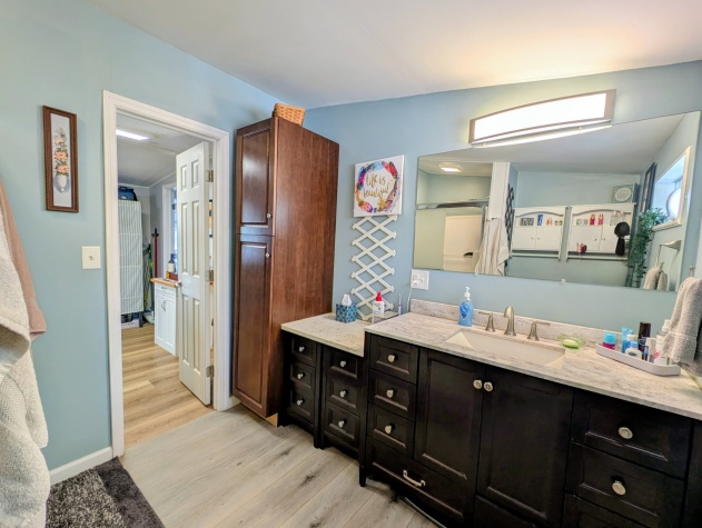 2704 Muddy Creek Ln, Ruskin, Florida 33570, 2 Bedrooms Bedrooms, ,1.5 BathroomsBathrooms,All - Age Mobile Home,For Sale,Muddy Creek Ln,4726