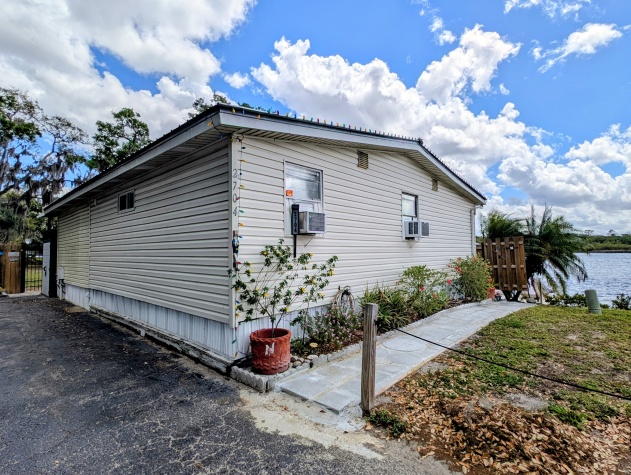2704 Muddy Creek Ln, Ruskin, Florida 33570, 2 Bedrooms Bedrooms, ,1.5 BathroomsBathrooms,All - Age Mobile Home,For Sale,Muddy Creek Ln,4726