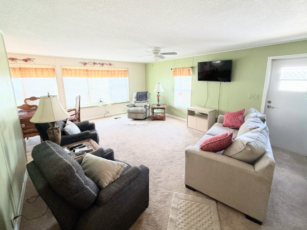 12100 Seminole Blvd, Lot 219, Largo, Florida 33778, 2 Bedrooms Bedrooms, ,2 BathroomsBathrooms,55-Plus Mobile Home,For Sale,Seminole Blvd, Lot 219,4739