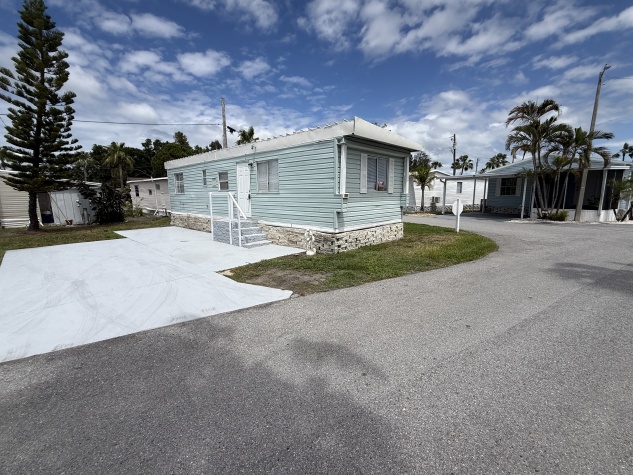 9204 66th St N, Lot 39, Pinellas Park, Florida 33782, 1 Bedroom Bedrooms, ,1 BathroomBathrooms,All - Age Mobile Home,For Sale,66th St N, Lot 39,4744