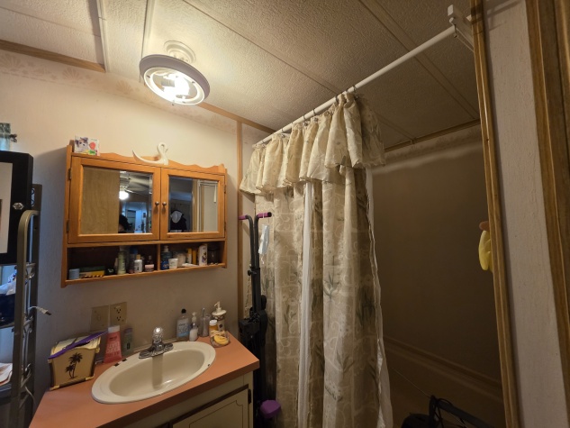 68 Butler Boulevard, Haines City, Florida 33844, 2 Bedrooms Bedrooms, ,2 BathroomsBathrooms,55-Plus Mobile Home,For Sale,Butler Boulevard,5167