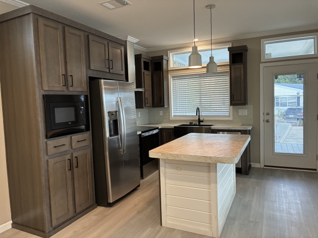 1455 90th Ave, Lot 143, Vero Beach, Florida 32966, 1 Bedroom Bedrooms, ,1 BathroomBathrooms,All - Age Mobile Home,For Sale,90th Ave, Lot 143,5169