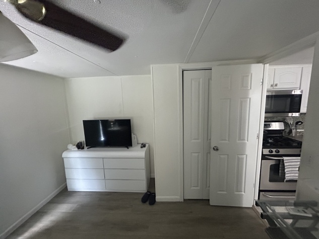 2580 SE 1st Ave, Lot 102, Ocala, Florida 34471, 3 Bedrooms Bedrooms, ,1 BathroomBathrooms,All - Age Mobile Home,For Sale,SE 1st Ave, Lot 102,5171