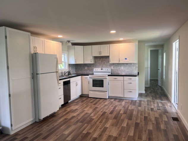 5653 Whistling Tree Lane, Bradenton, Florida 34203, 2 Bedrooms Bedrooms, ,1 BathroomBathrooms,55-Plus Mobile Home,For Sale,Whistling Tree Lane,5176